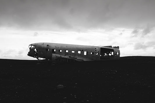 Sead Dedic - sw: Flugzeugwrack am Lavastrand von Sólheimasandur #3